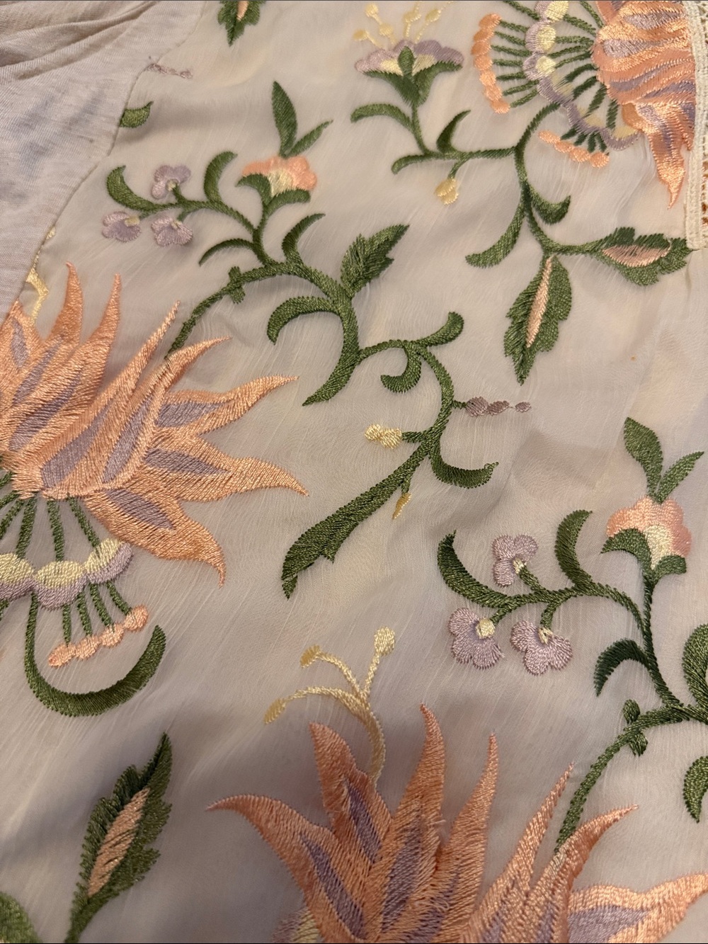 Anthropologie Embroidered Light Beige Floral Top w/Silky TShirt Sleeves & Back - Picture 3 of 5